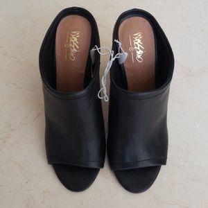 Black open toe heels